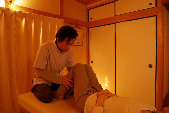 リラックス可能な構造へ導く整体